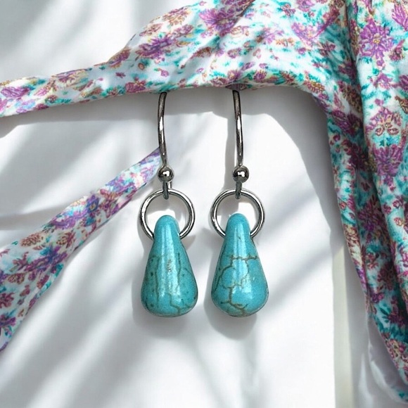 5 For $25💫Turquoise Teardrop Dangles Earrings - Picture 1 of 6